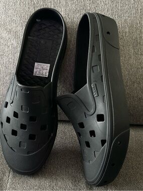 VANS MTE Slip On Mule TRK Shoes Water Mens 11 Black New Waffle Sole Beach Sandal